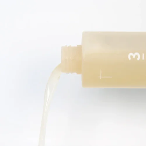 NUMBUZIN No.3 Super Glowing Essence Toner - Rozjasňující tonikum