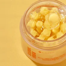 KSECRET SEOUL 1988 Capsule Cream Niacinamide 5% + Yuja - Rozjasňujúci kapsulový krém s niacinamidom a yuzu
