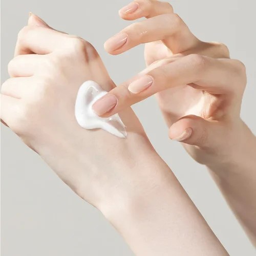 BIODANCE Skin-Glow Essence Cream - Hydratační krémová esence