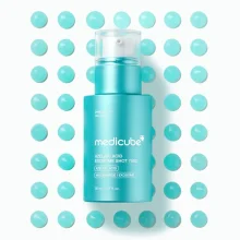 MEDICUBE Azelaic Acid Exosome Shot 7500 - Intenzivní sérum s azelaovou kyselinou, exozomy a mikrojehličkovým efektem