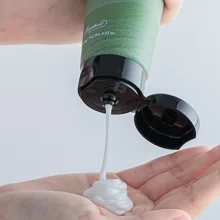 BENTON Deep Green Tea Cleansing Foam - Čistiaca pena so zeleným čajom